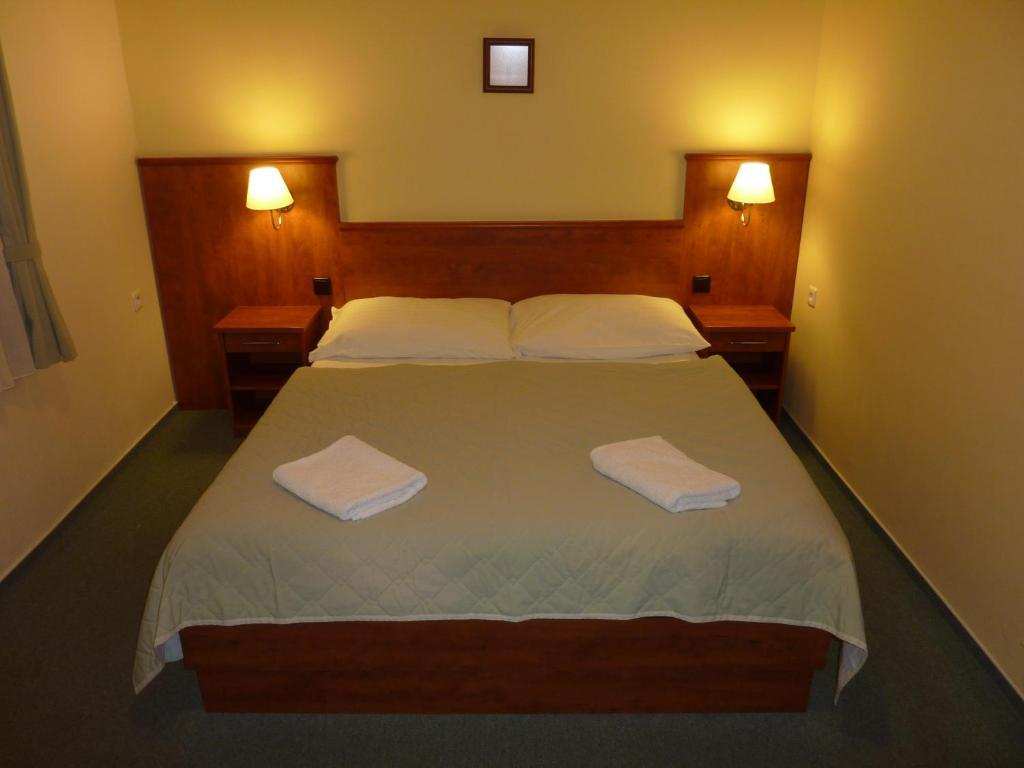 Hotel Praha Destne v Orlickych horach Zimmer foto
